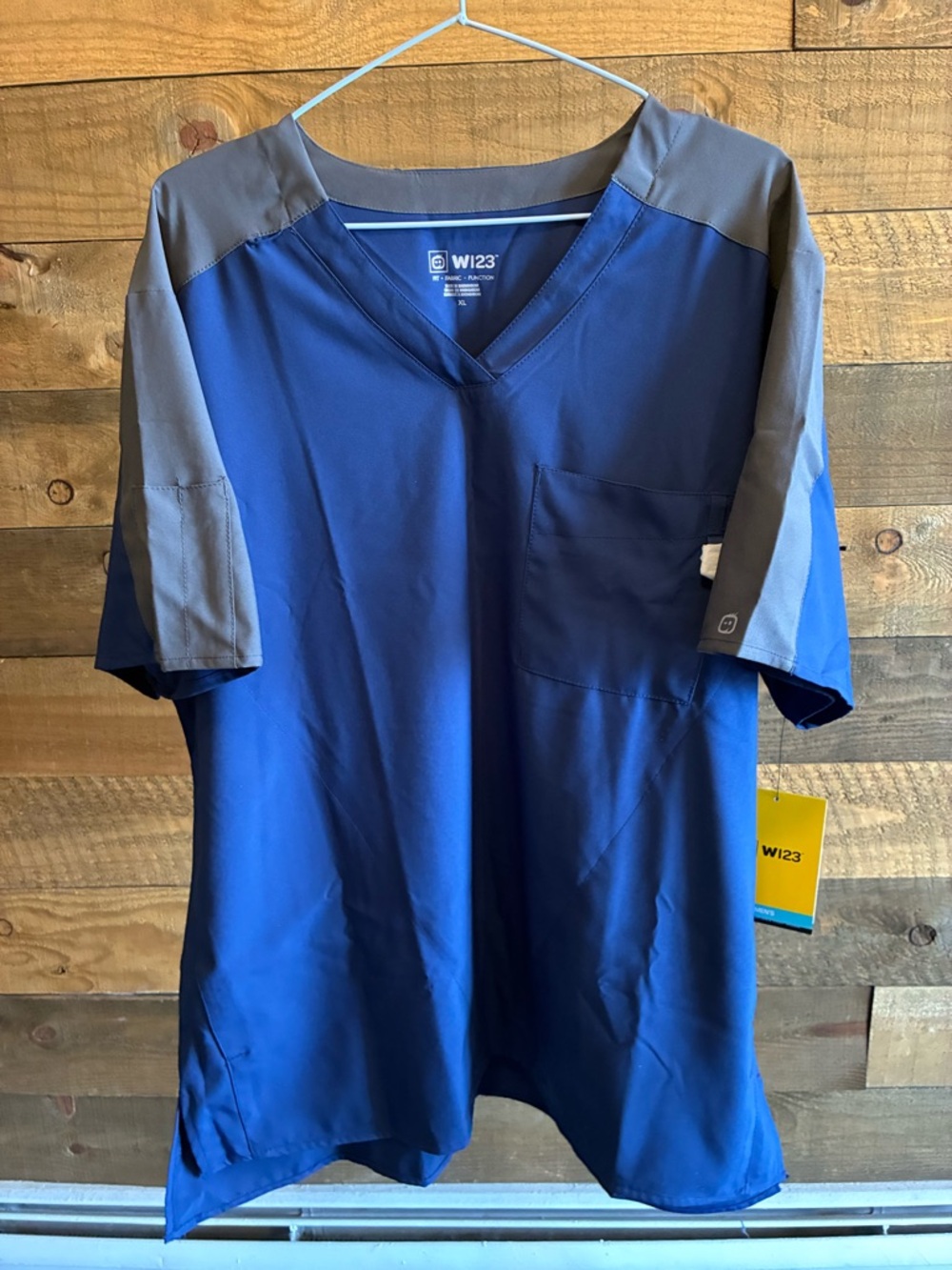 WonderWink Men’s V-Neck Scrub Top in Royal Blue with Gray Accents
